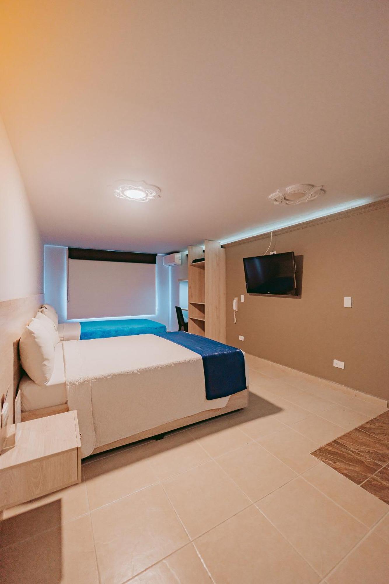 איבגו Hotel Verano מראה חיצוני תמונה