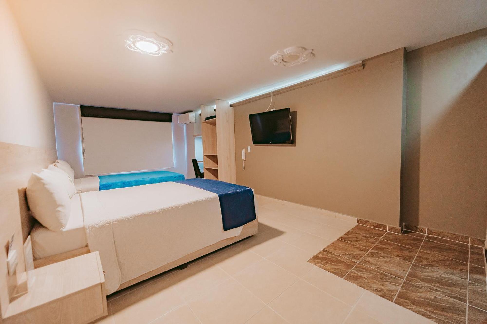 איבגו Hotel Verano מראה חיצוני תמונה